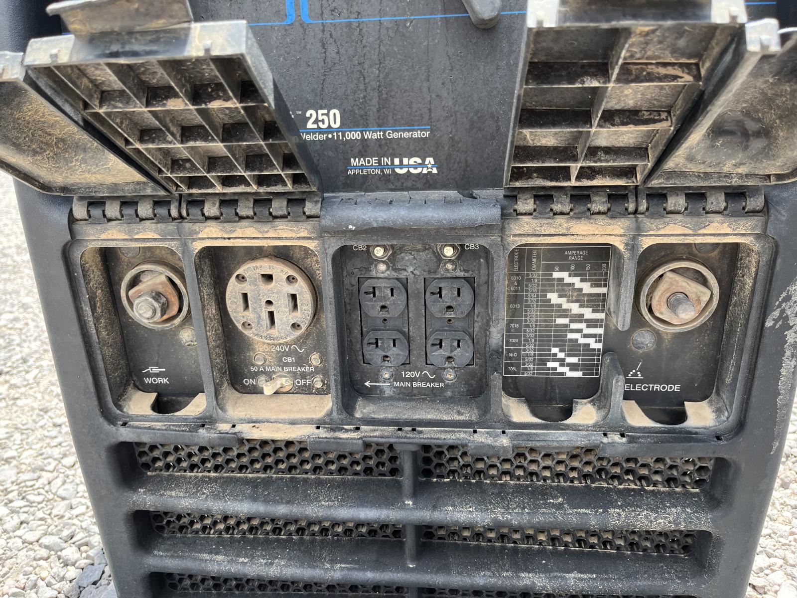 ./imagenes/INVOICE/2019/18160/MILLER BOBCAT 250 (7).JPG